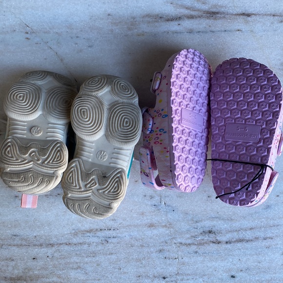 BABY GIRL SNEAKER AND SANDALS SET - Picture 2 of 2
